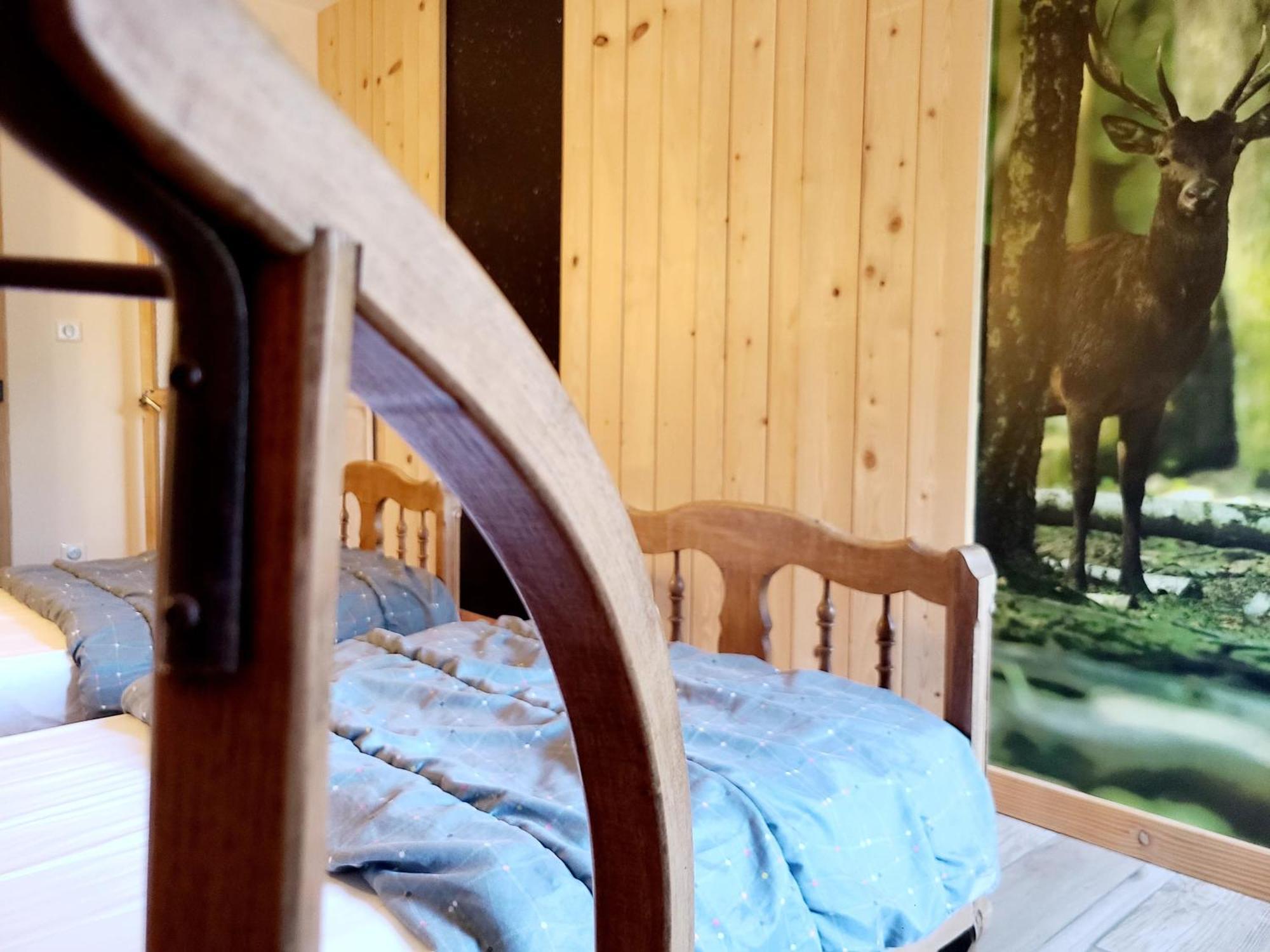 Gites La Boletiere Saint-Étienne-du-Valdonnez Habitación foto